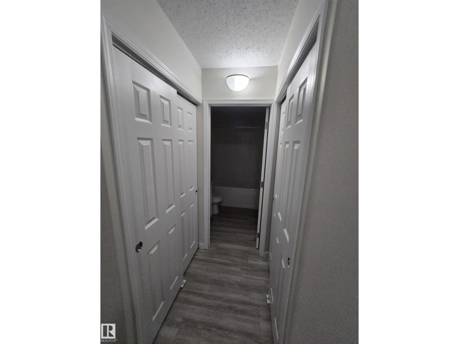 #105 11109 84 AV NW - 9