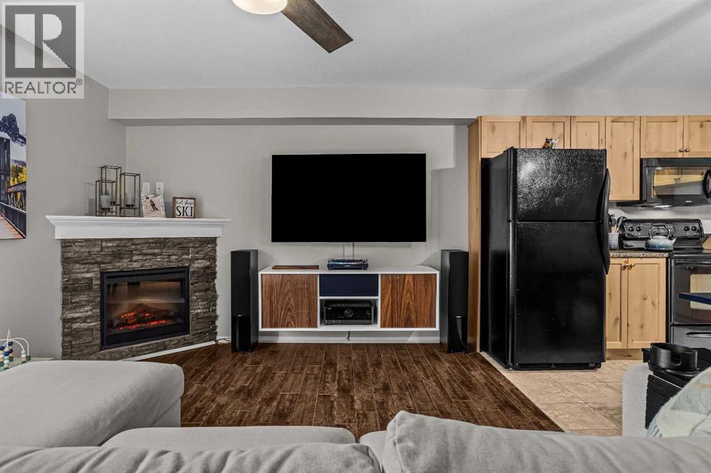 #111 300 Palliser - 18