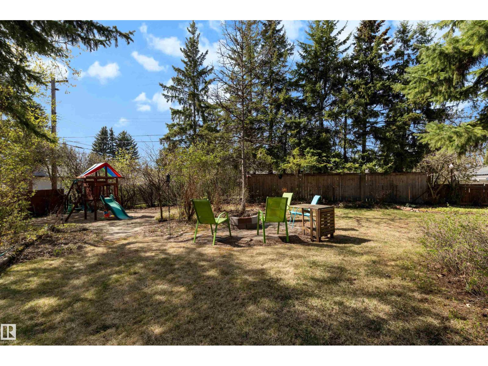 8 GARLAND PL - 9