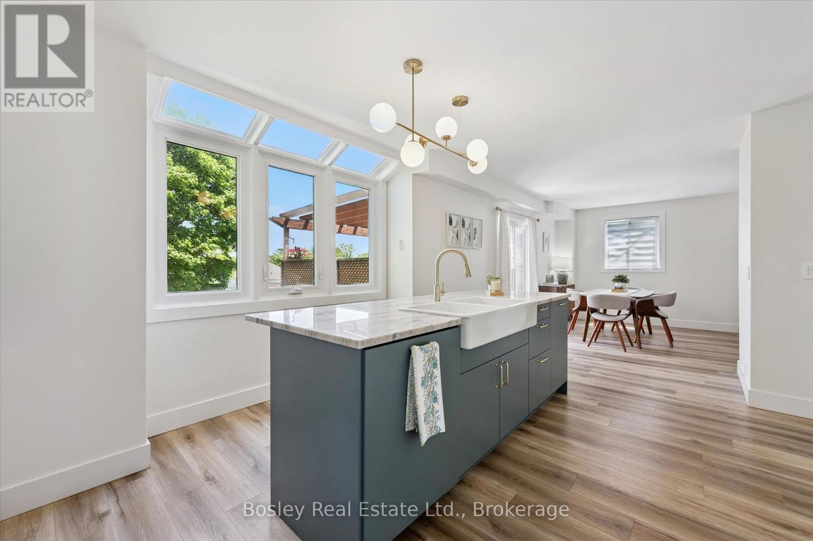 52 STIRLING MACGREGOR DRIVE - 10