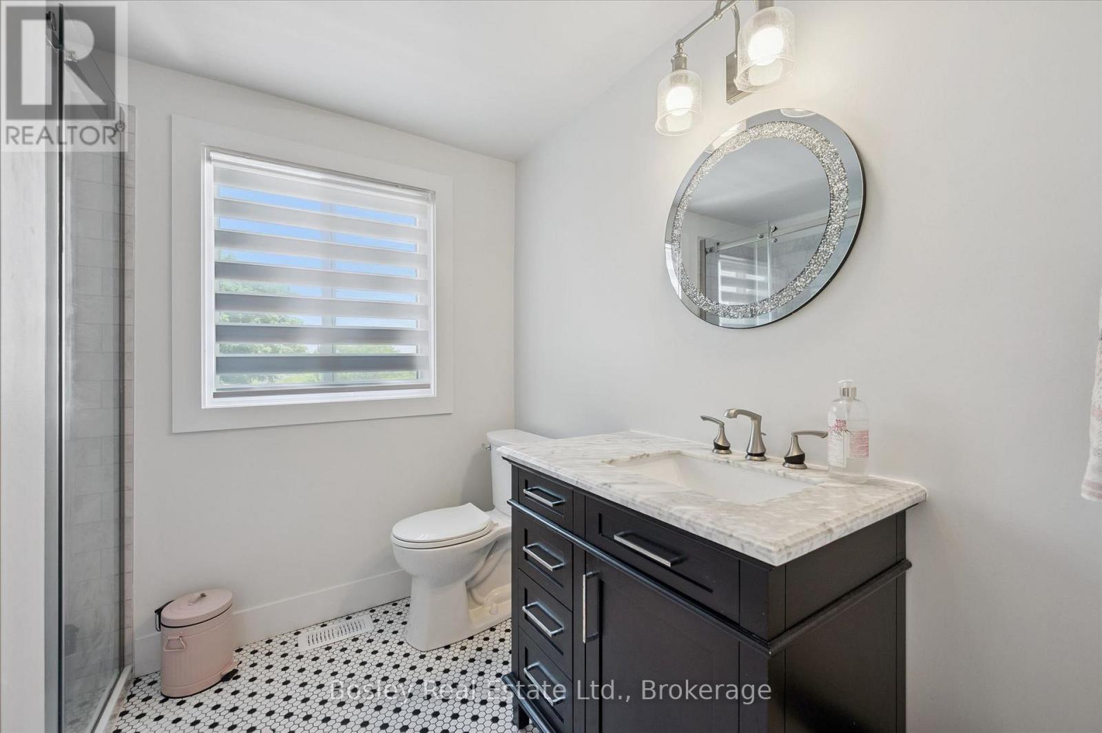 52 STIRLING MACGREGOR DRIVE - 20