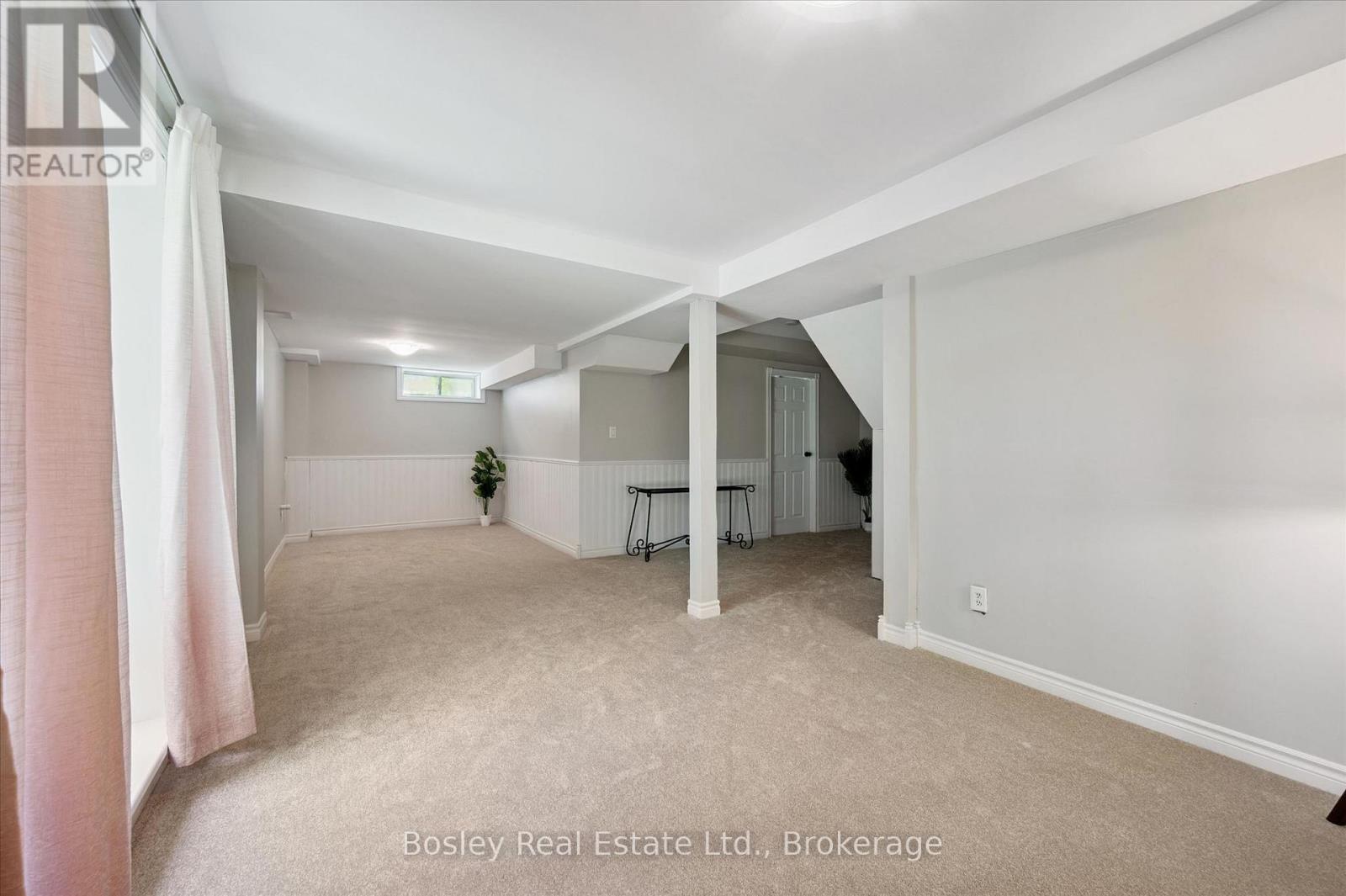 52 STIRLING MACGREGOR DRIVE - 26