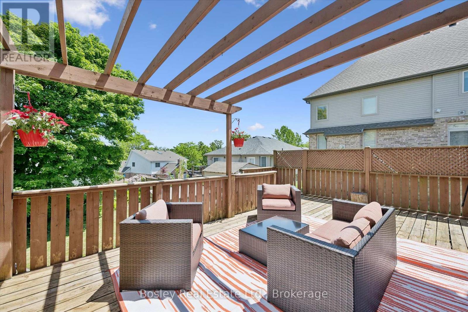 52 STIRLING MACGREGOR DRIVE - 35