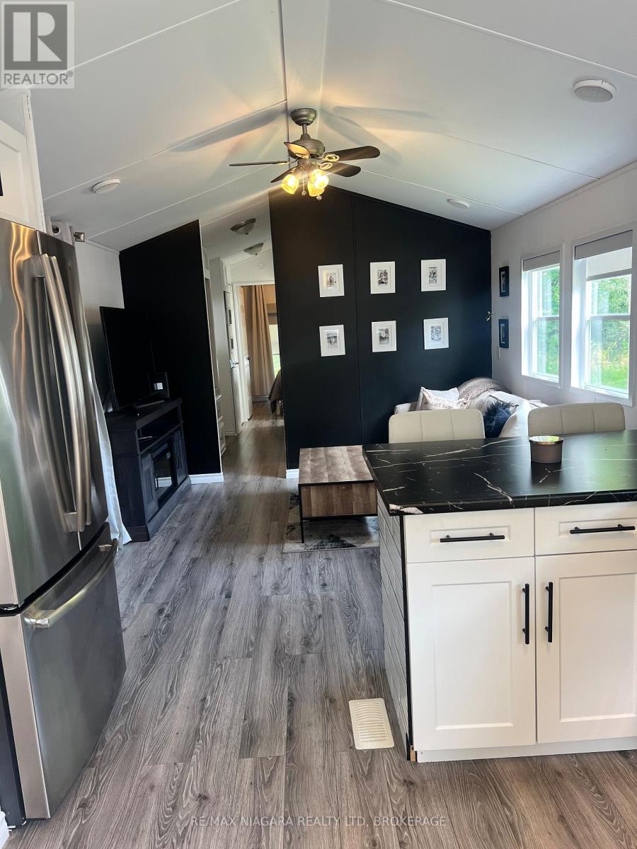22 HICKORY LANE - 6
