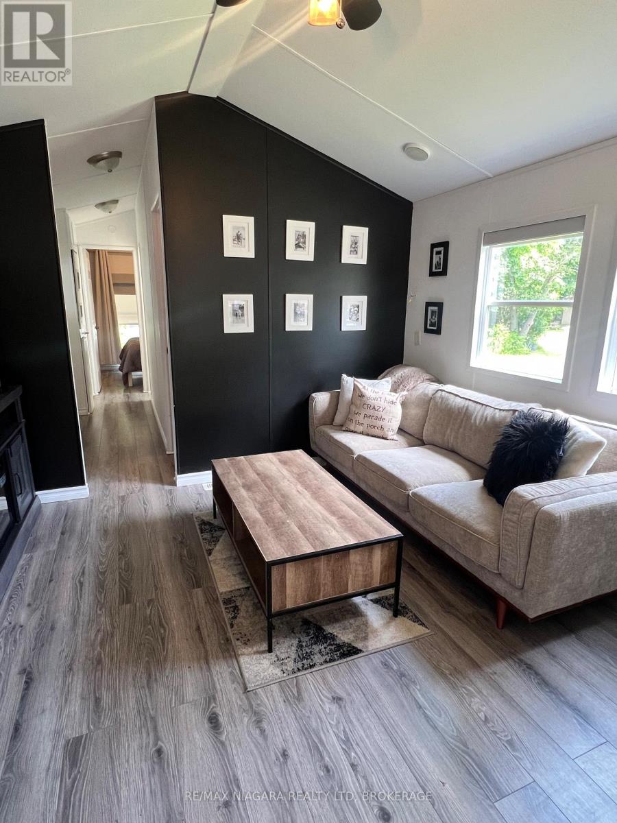 22 HICKORY LANE - 7
