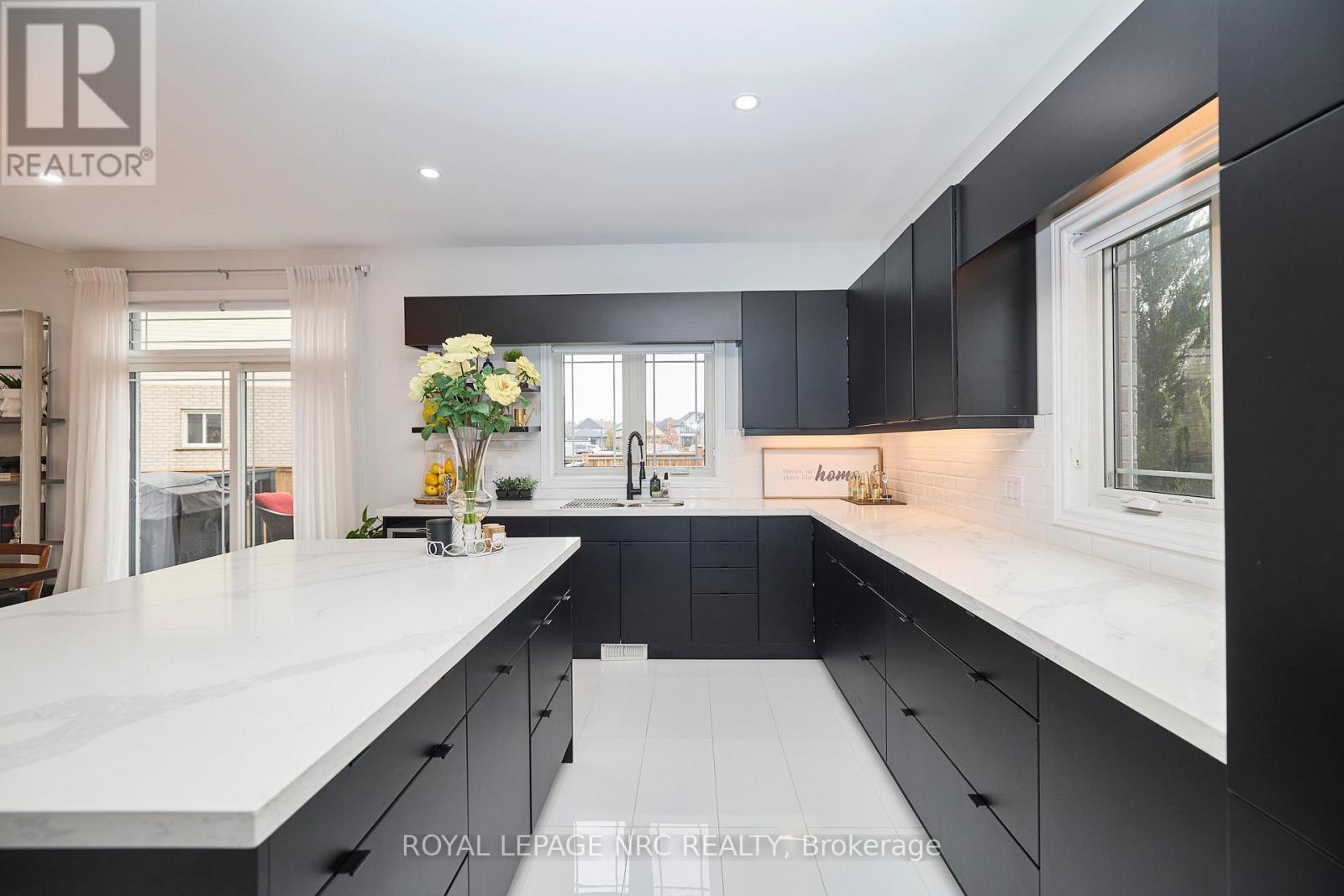 31 BERGENSTEIN CRESCENT - Image 18