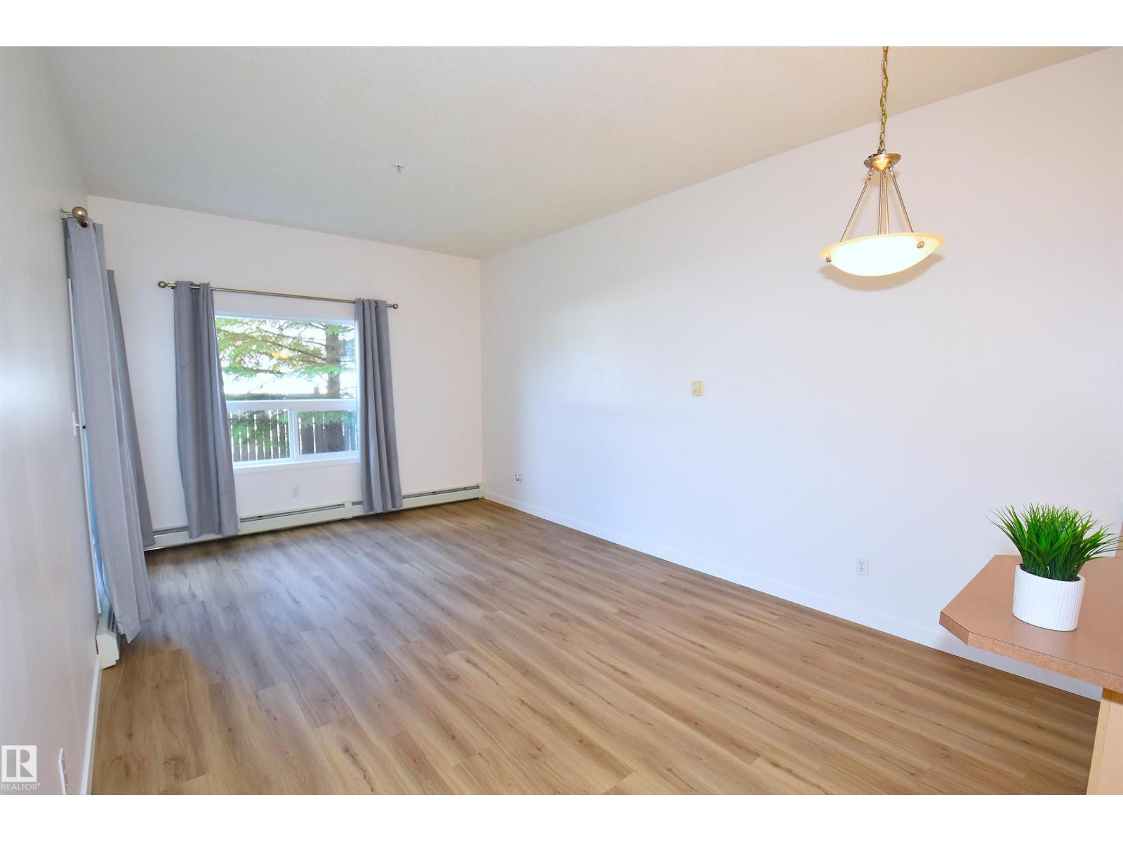 #103 4310 33 ST - 16