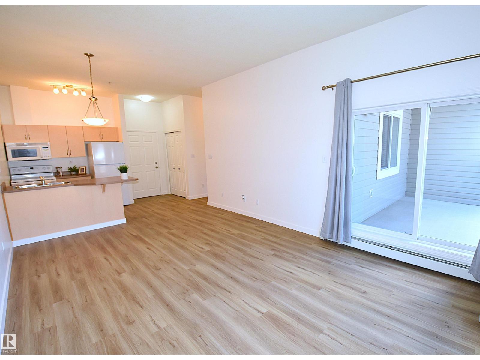 #103 4310 33 ST - 18