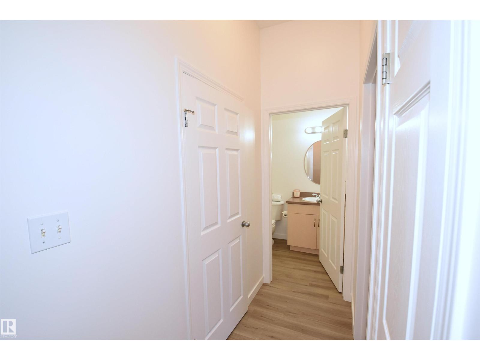 #103 4310 33 ST - 33