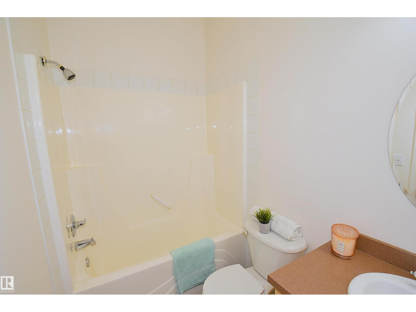 #103 4310 33 ST - 39