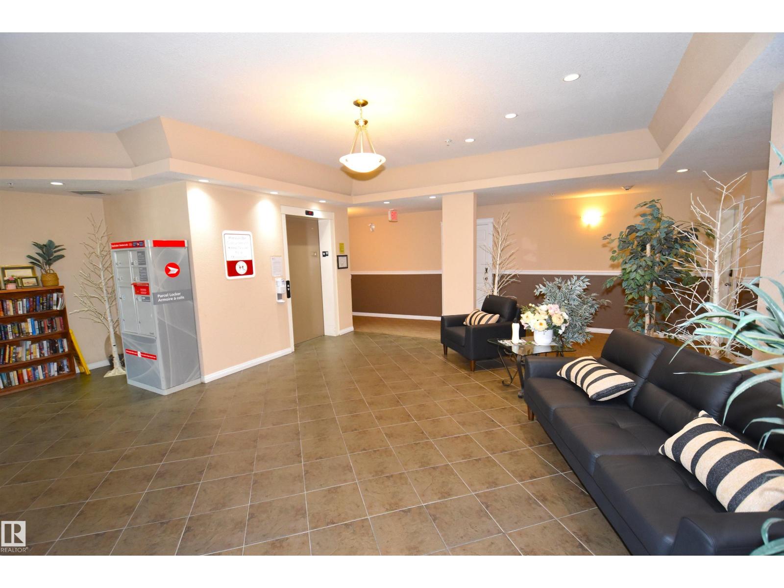 #103 4310 33 ST - 52