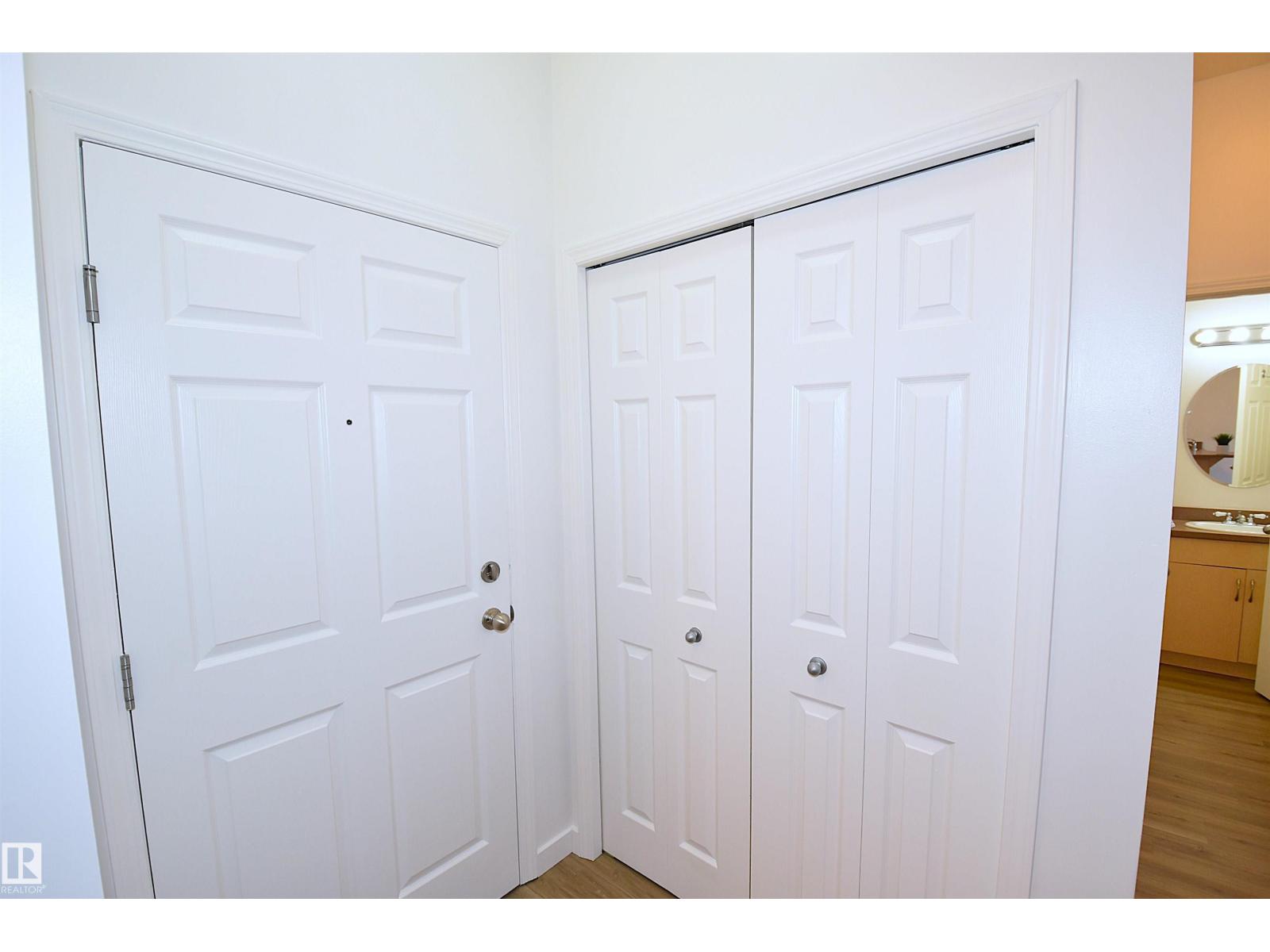 #103 4310 33 ST - 9