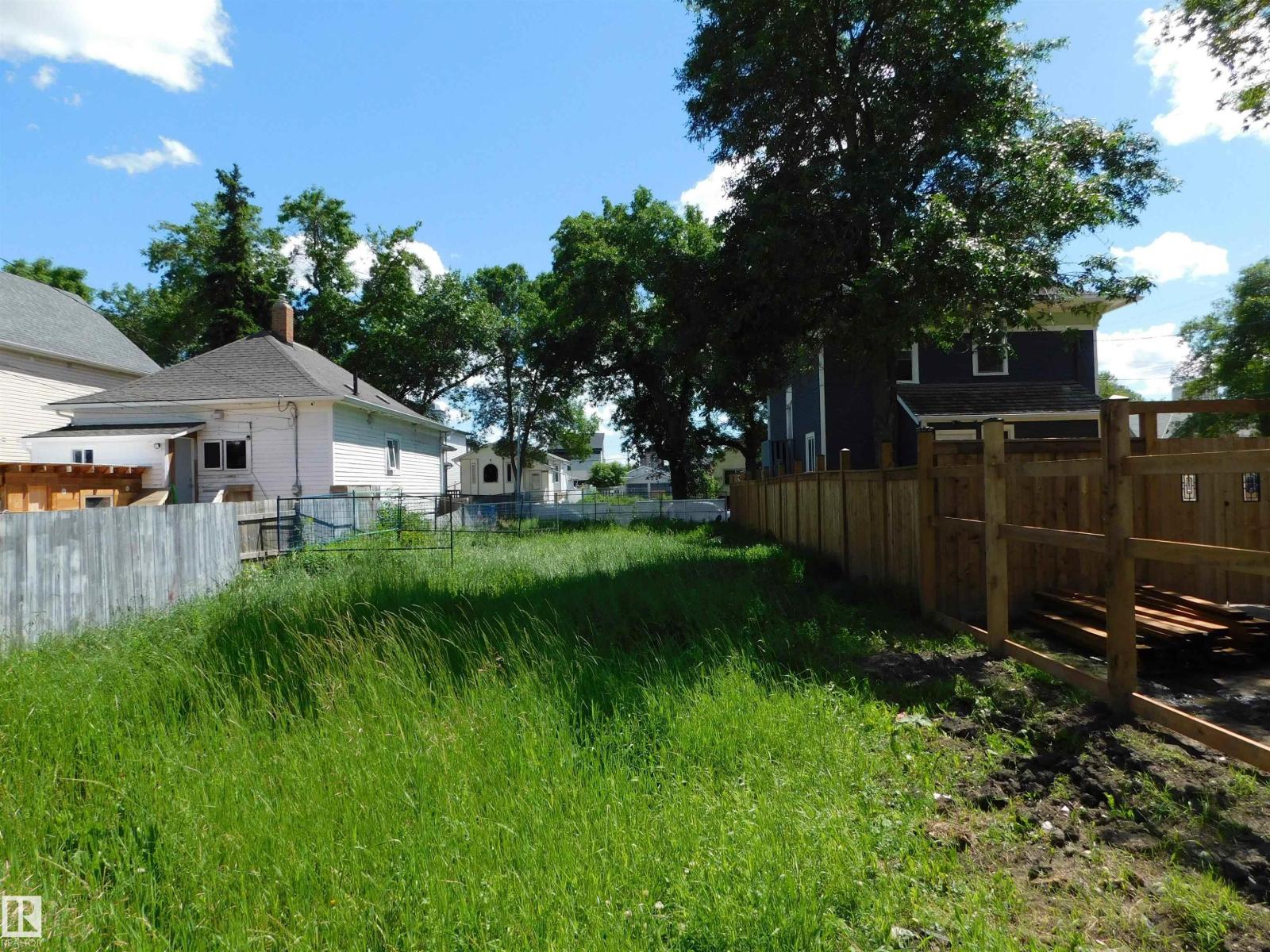 9546 106A AV NW - photo 2