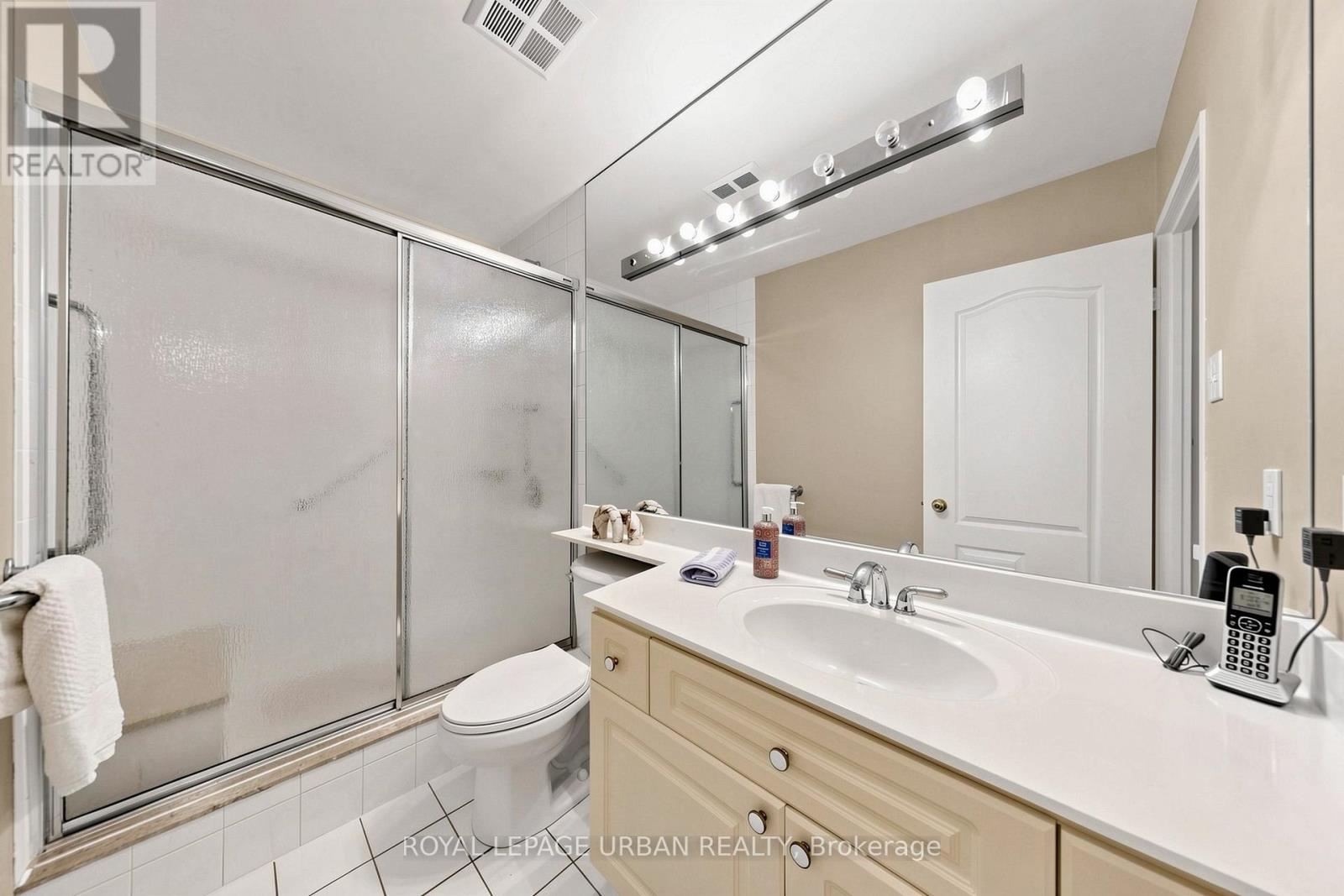 #110 11 TOWNSGATE DRIVE - 24