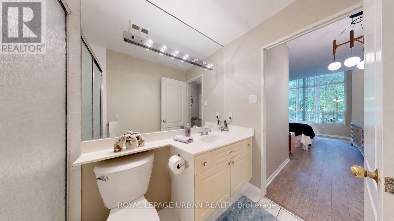 #110 11 TOWNSGATE DRIVE - 25