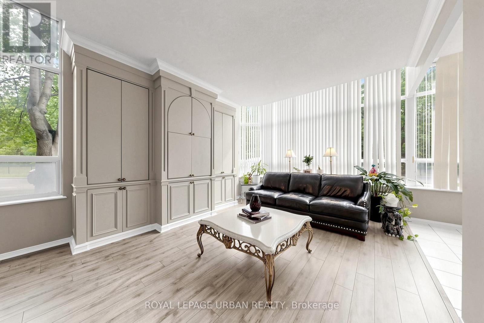 #110 11 TOWNSGATE DRIVE - 7