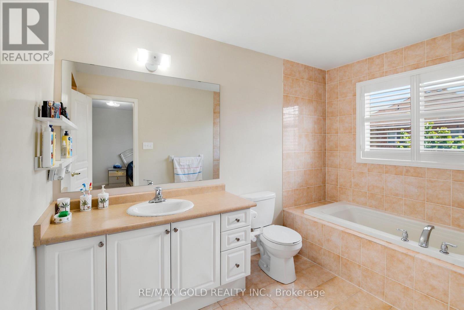 222 FAIRWOOD CIRCLE - 23