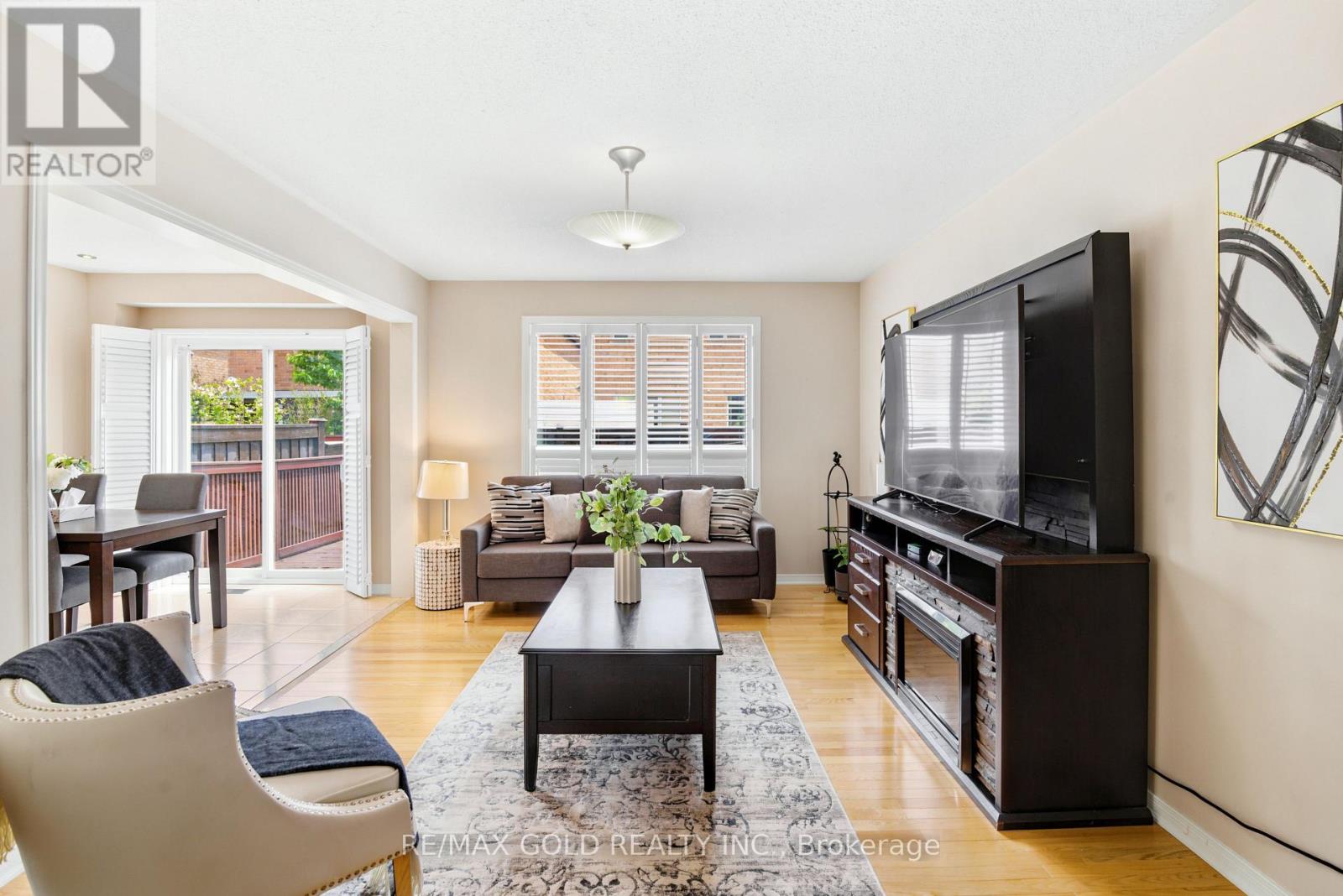222 FAIRWOOD CIRCLE - 4