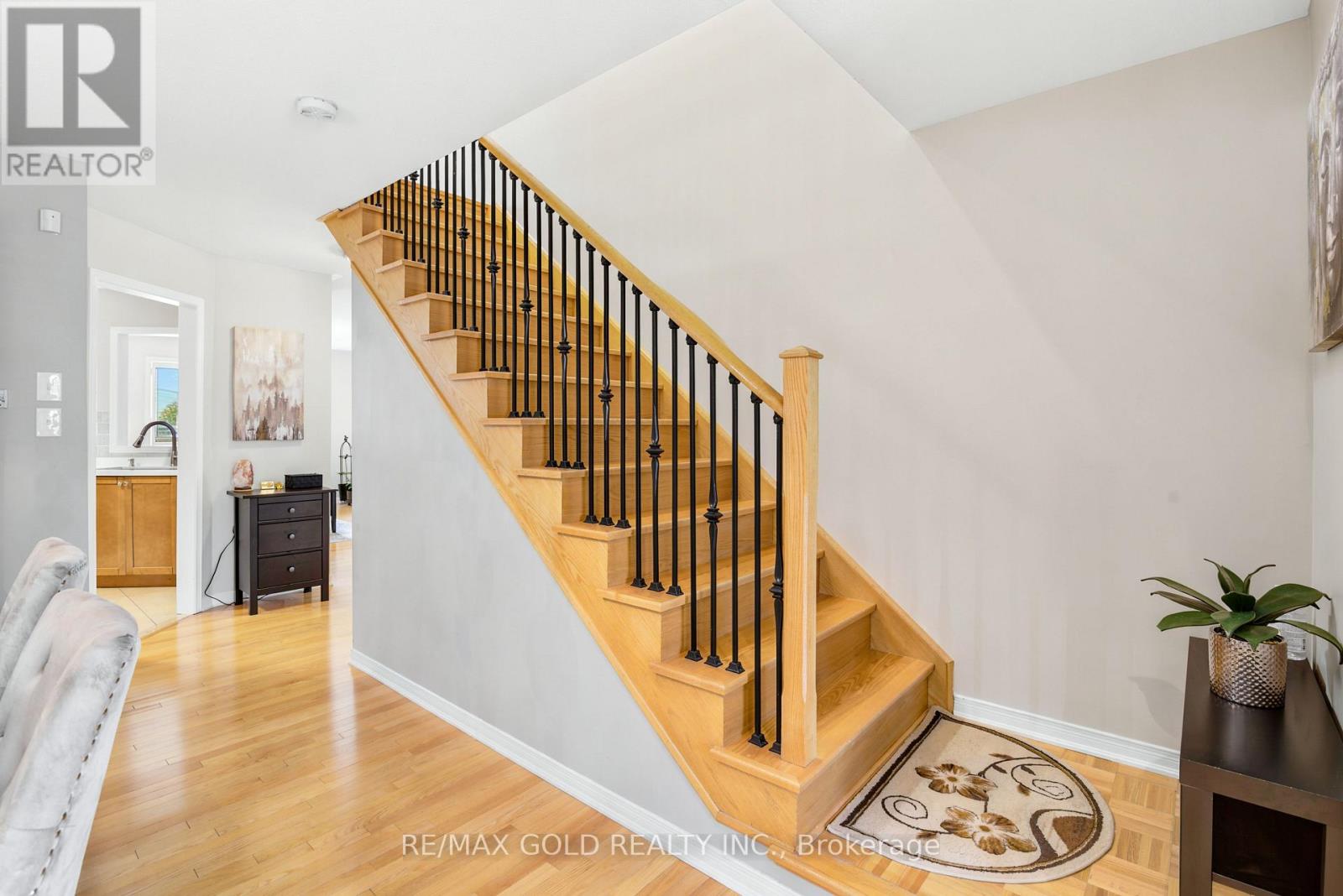 222 FAIRWOOD CIRCLE - 32