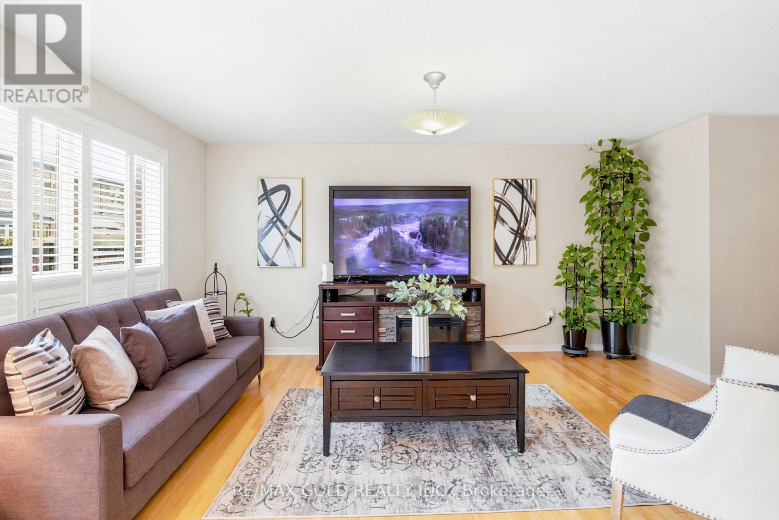 222 FAIRWOOD CIRCLE - 8