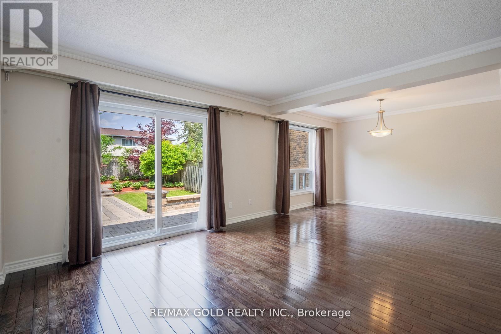 6258 ATHERLY CRESCENT - Image 9