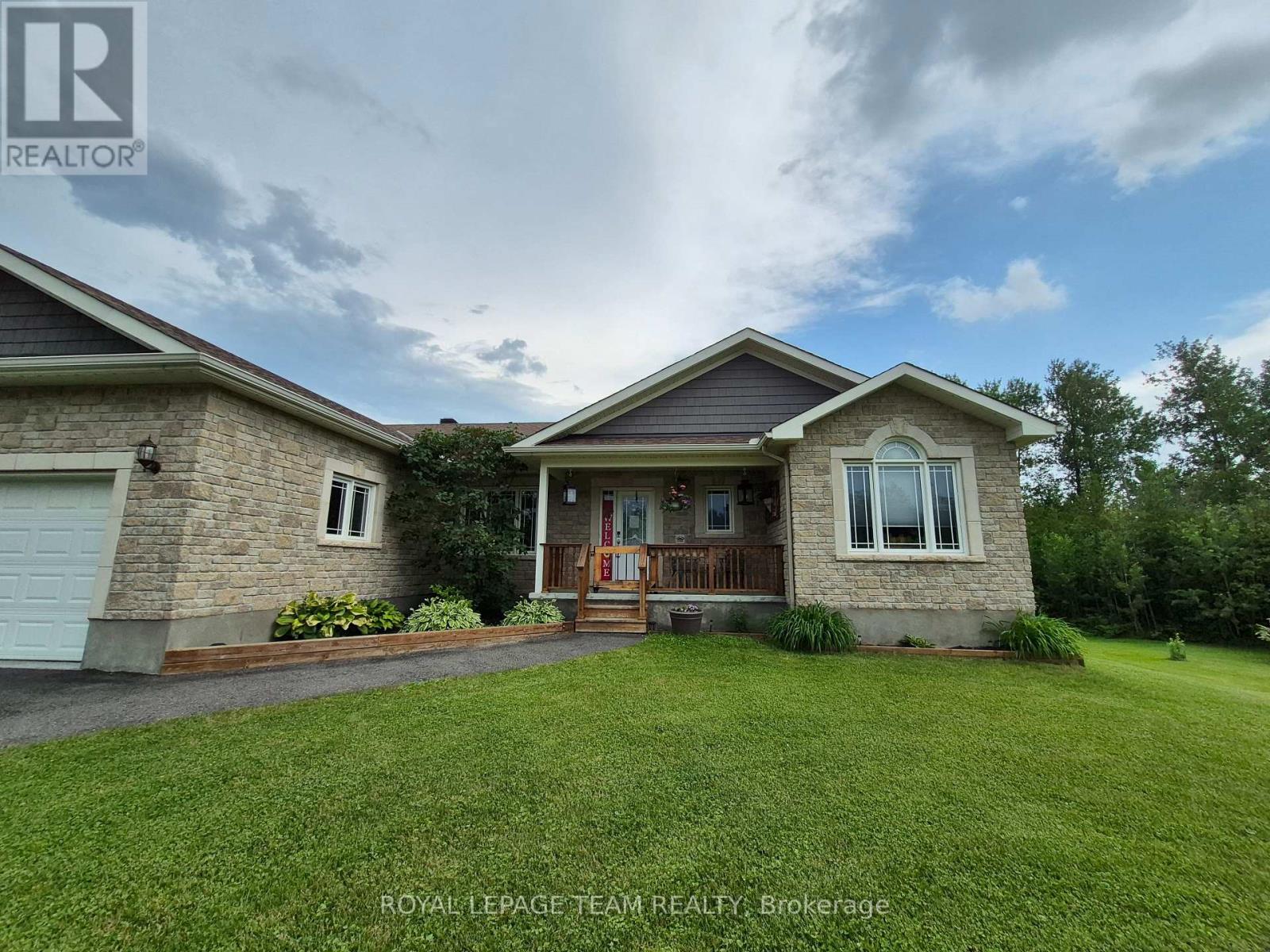 109 STONEWALK DRIVE - 2