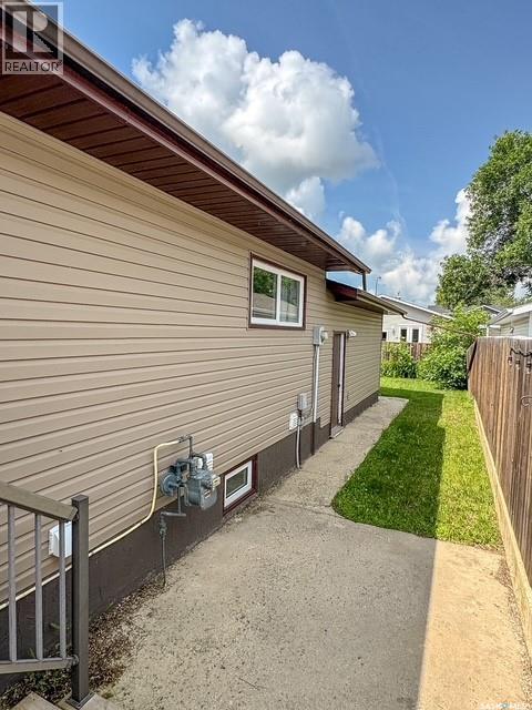 437 Russell CRESCENT — photo 27