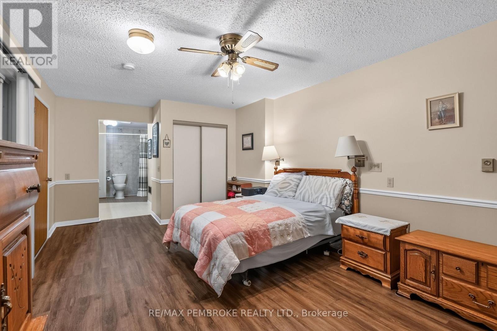 7 MARTIN STREET - 26