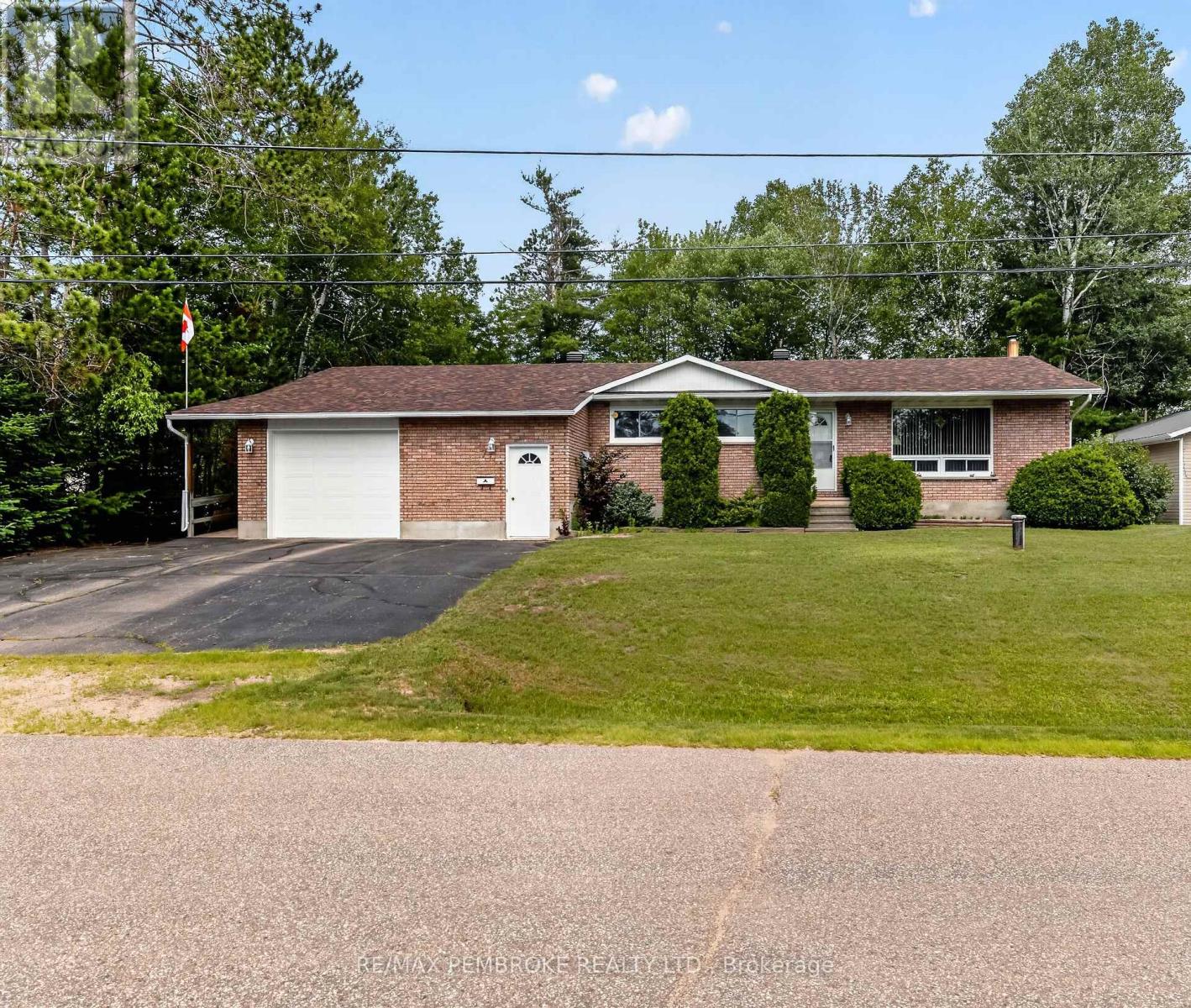 7 MARTIN STREET - Image 3
