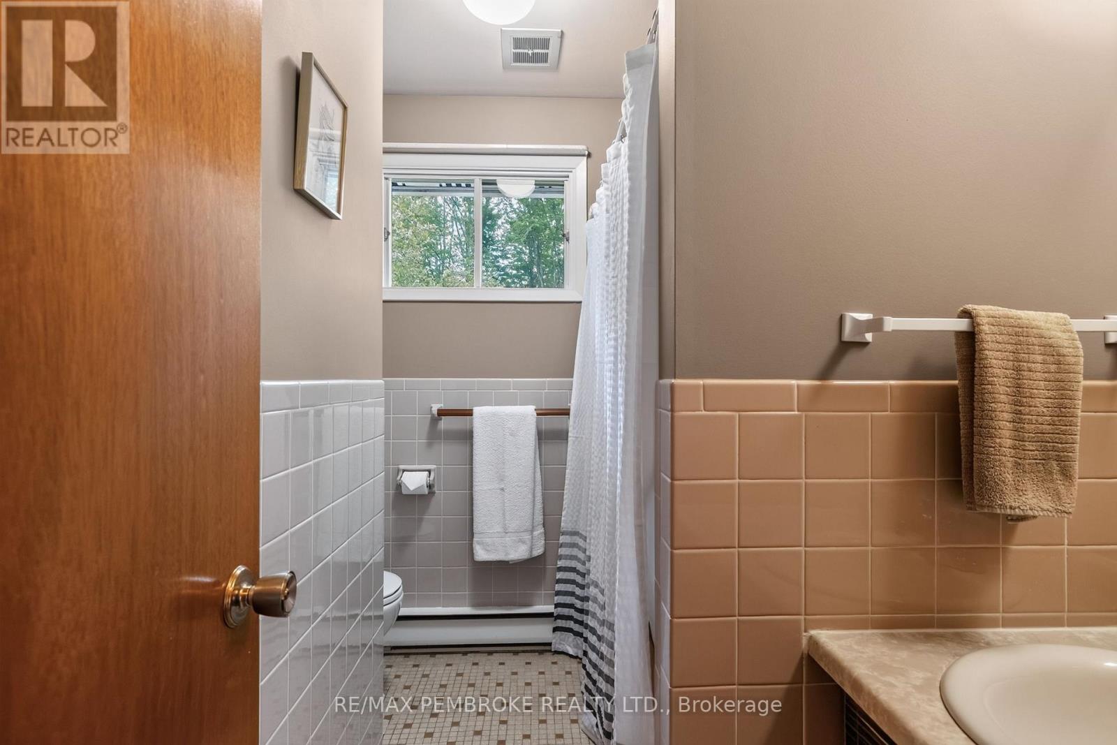 7 MARTIN STREET - 33