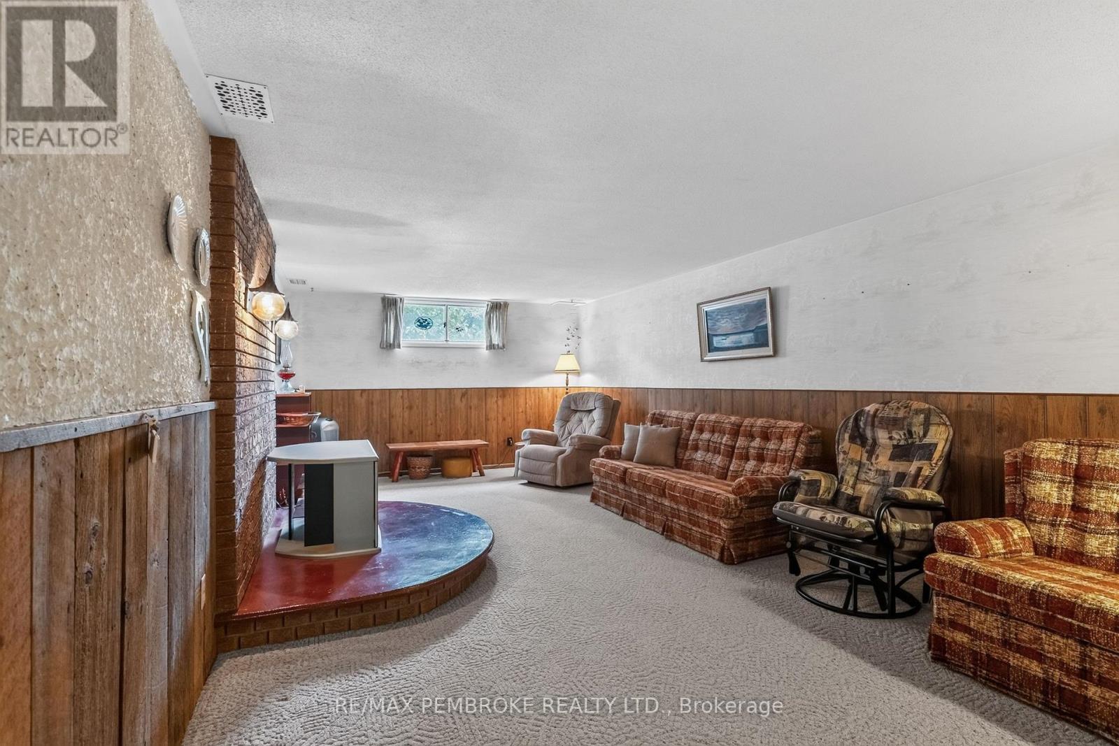 7 MARTIN STREET - 35