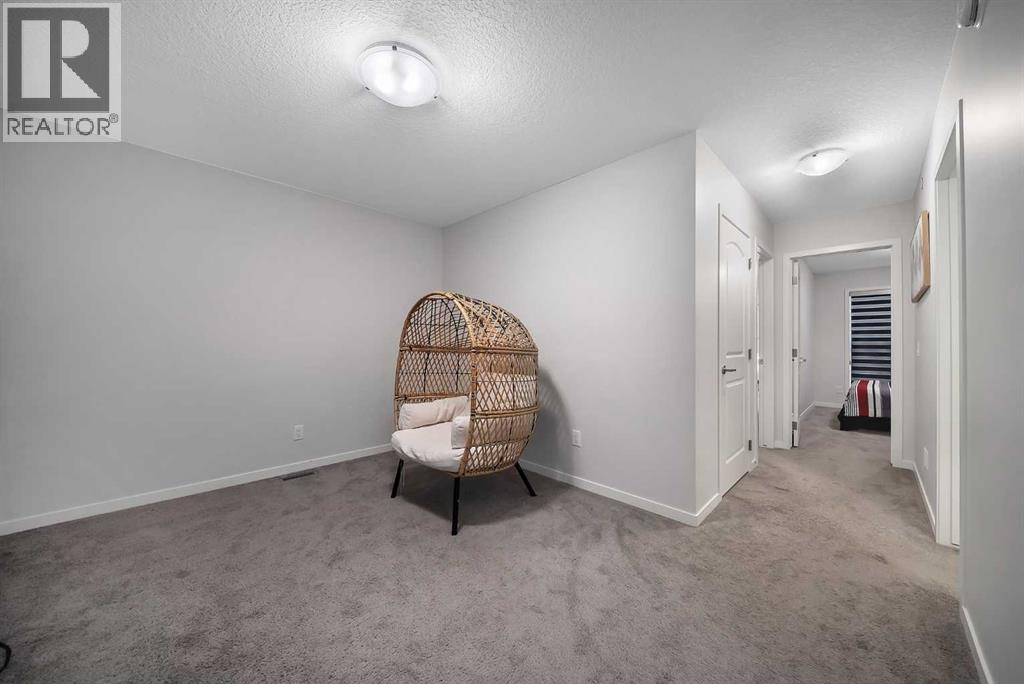 132 Howse Crescent NE - 11