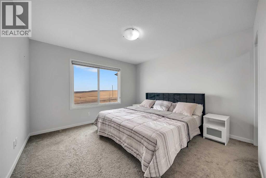 132 Howse Crescent NE - 12