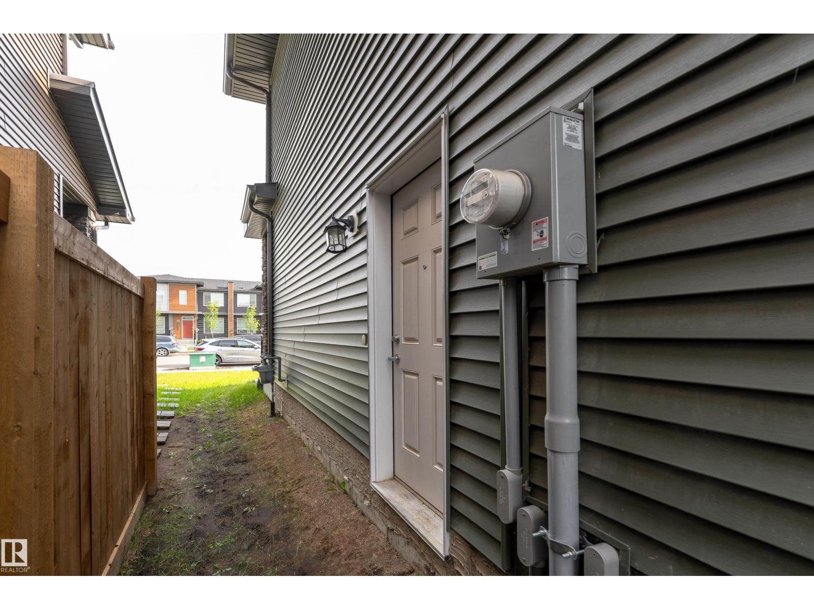 1457 KESWICK DR SW - photo 2