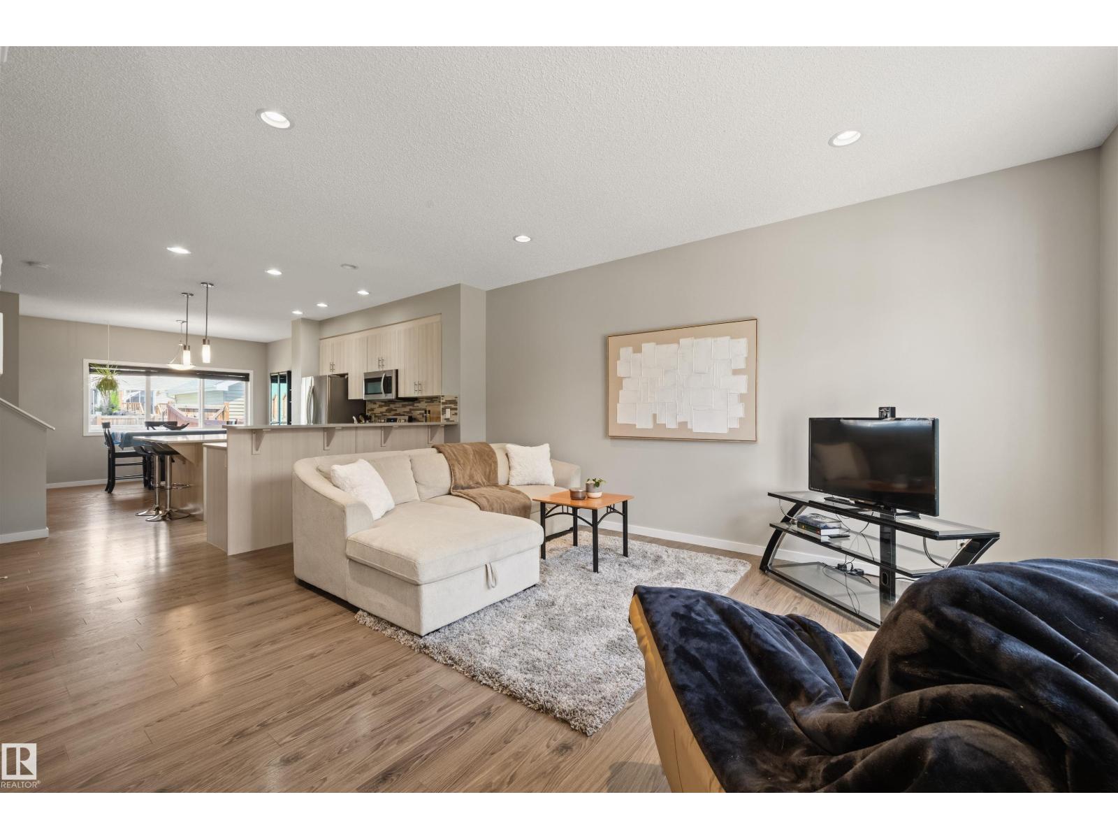 2313 69A ST SW - 3