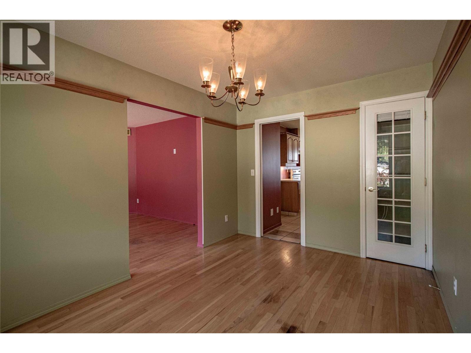 2263 Carmi Road - 10