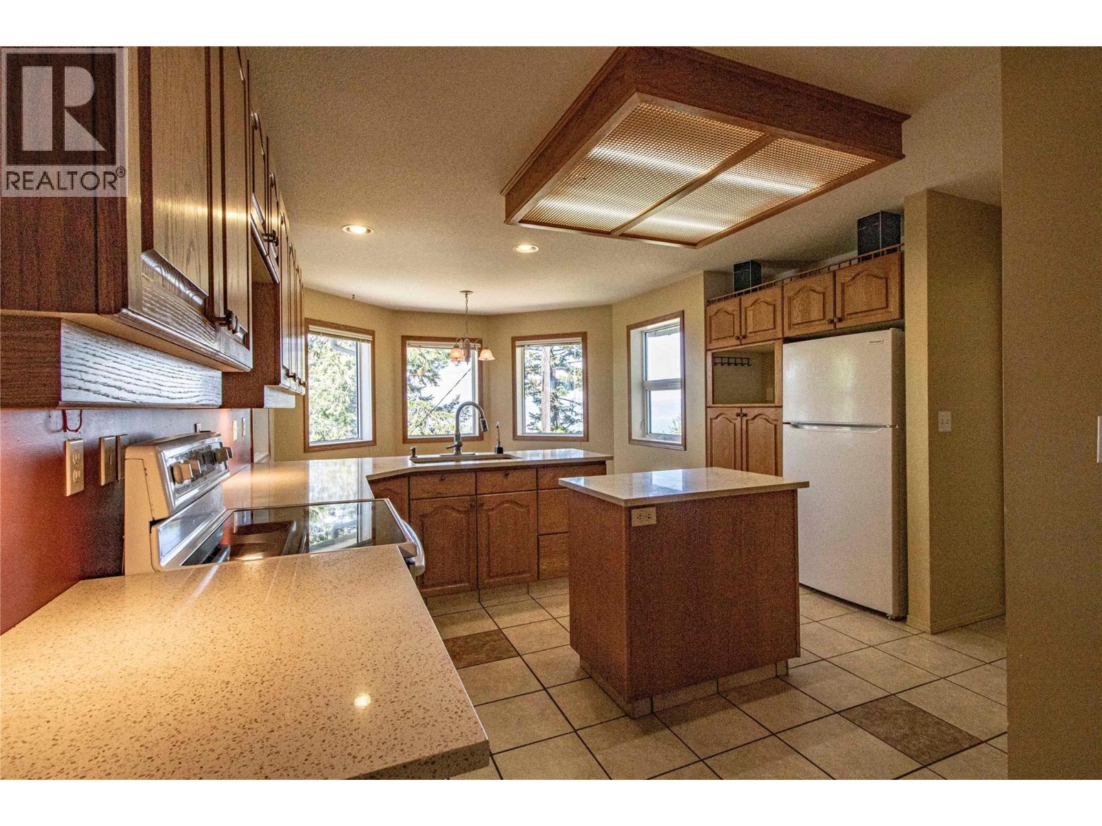 2263 Carmi Road - 12