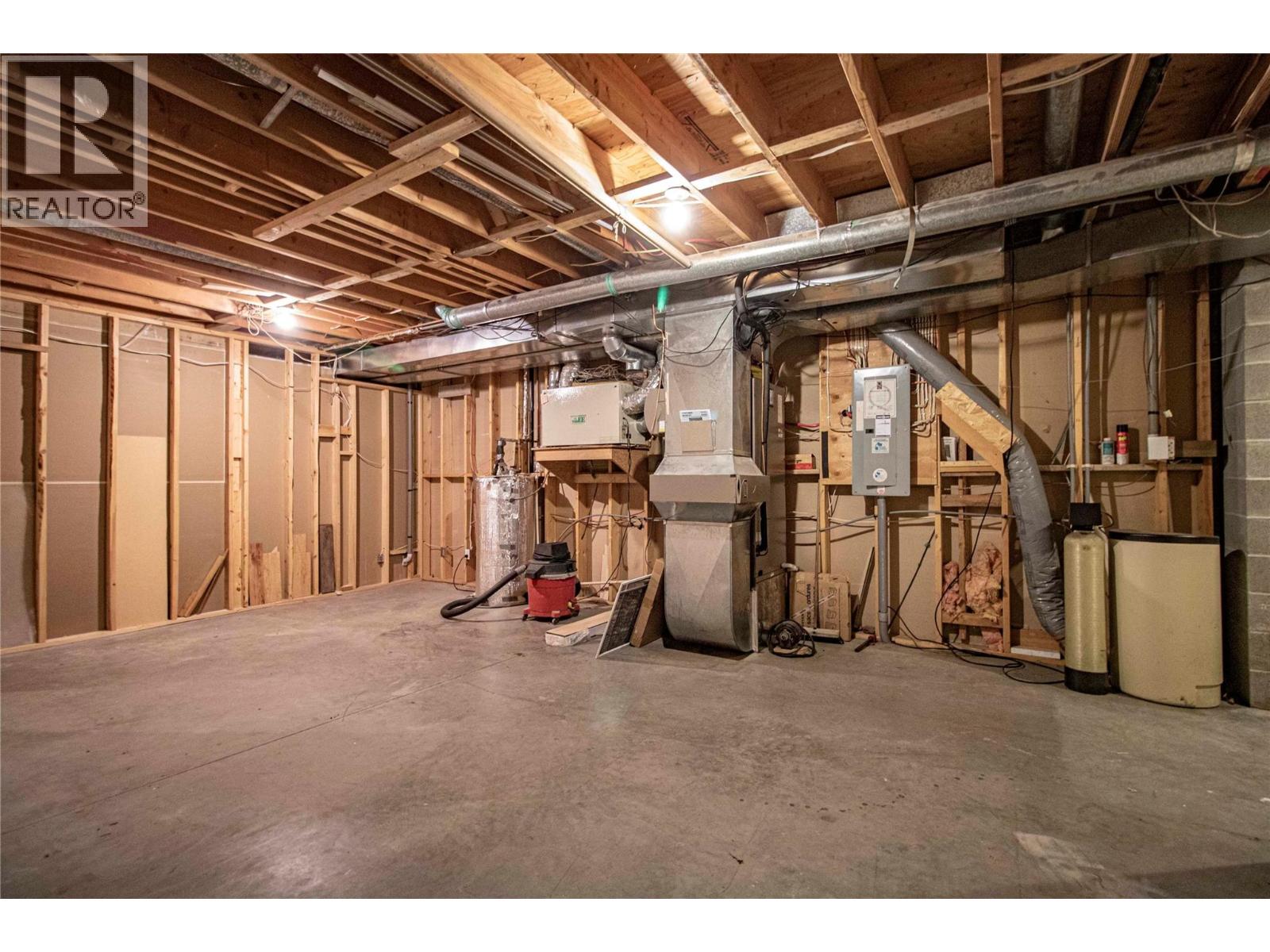 2263 Carmi Road - 36