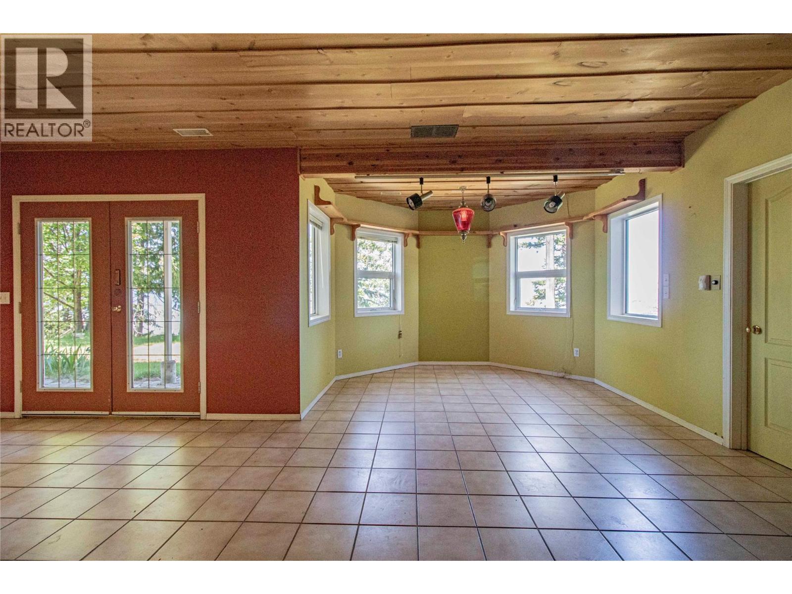 2263 Carmi Road - 28