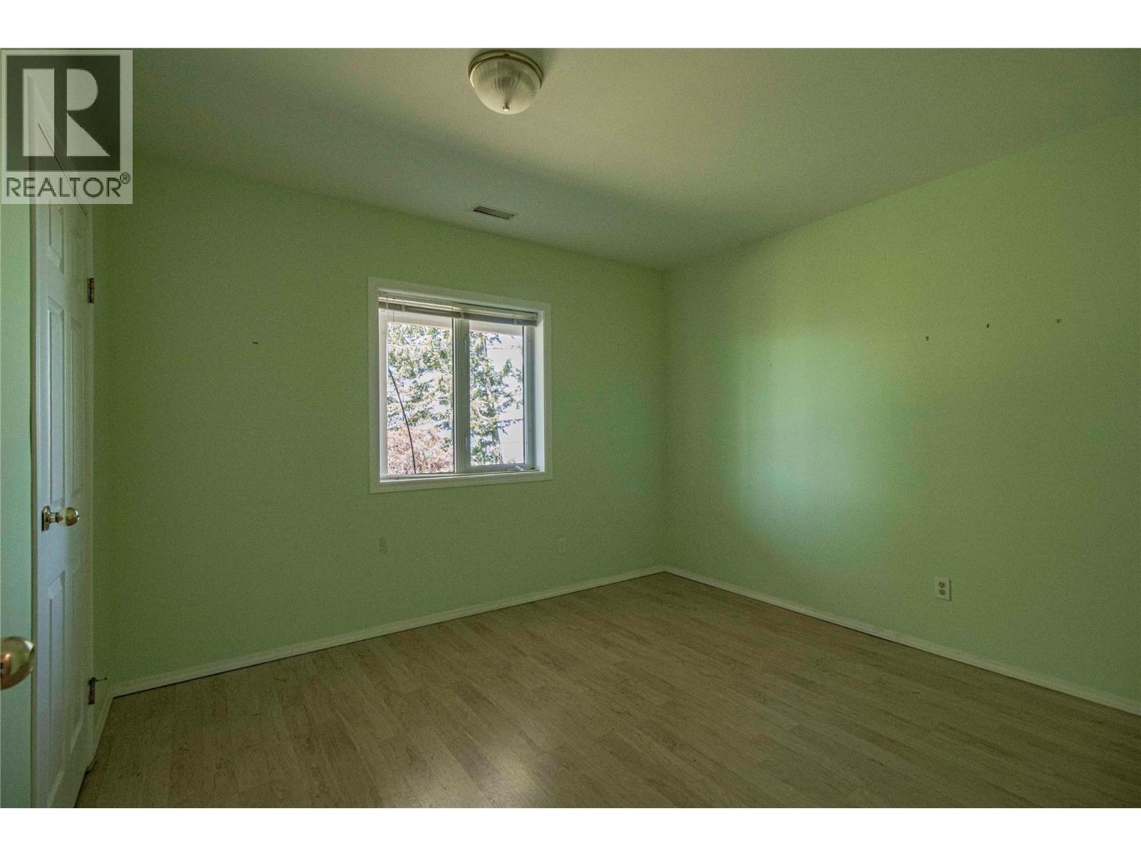 2263 Carmi Road - 32