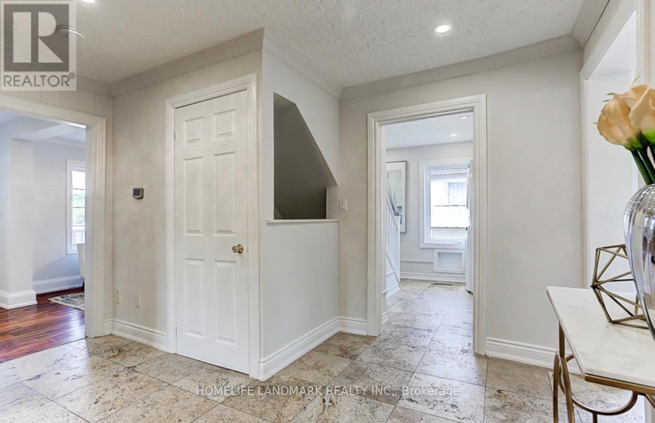 115 CROSBY AVENUE - 31