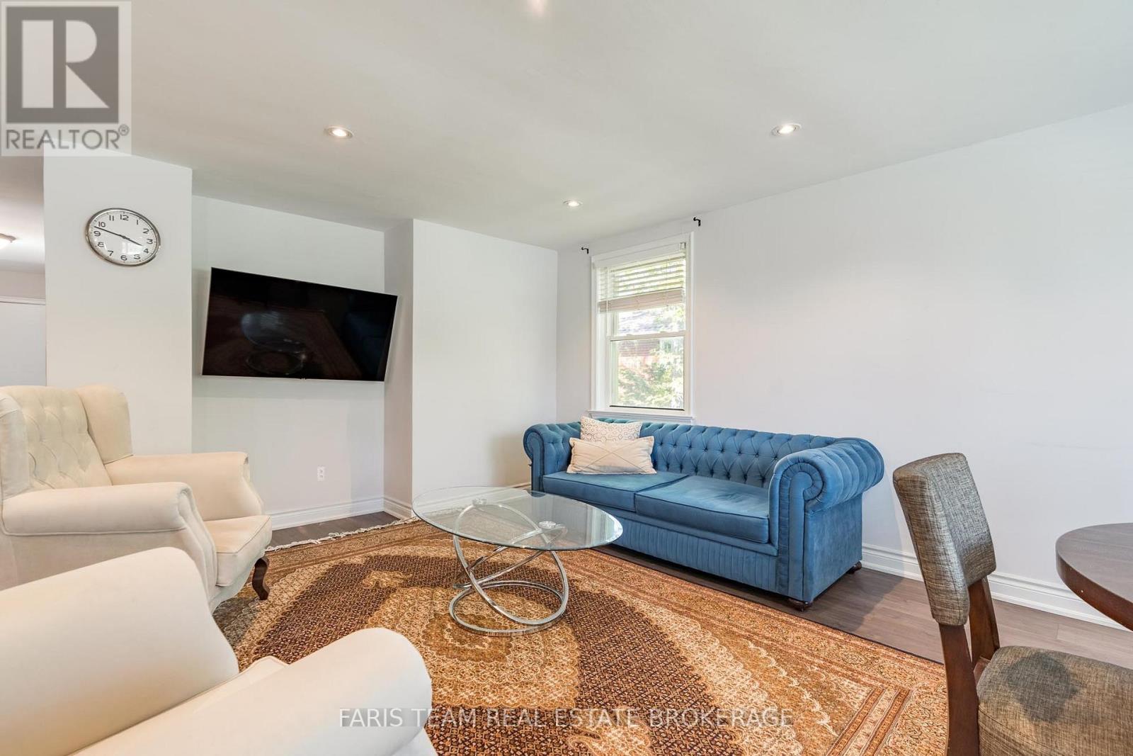 136 ORIOLE DRIVE - 12