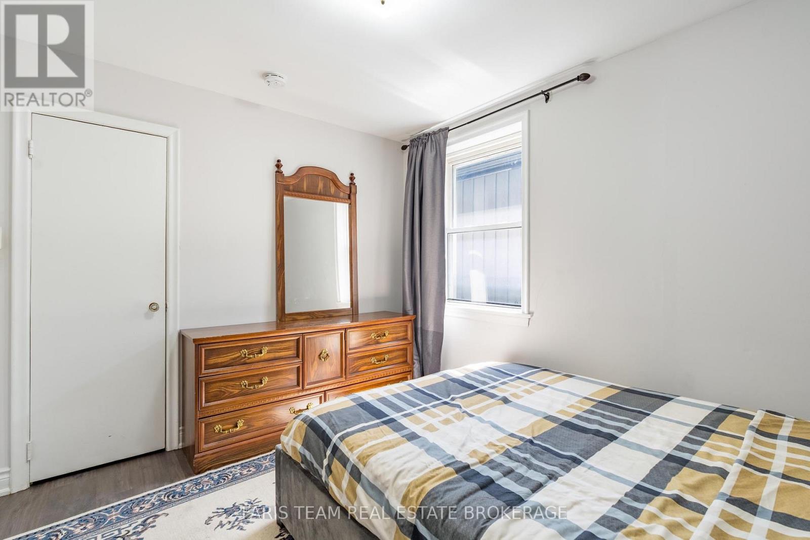 136 ORIOLE DRIVE - 16