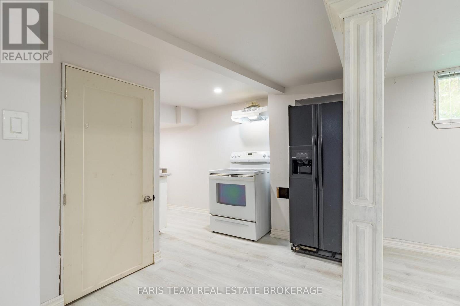 136 ORIOLE DRIVE - 23