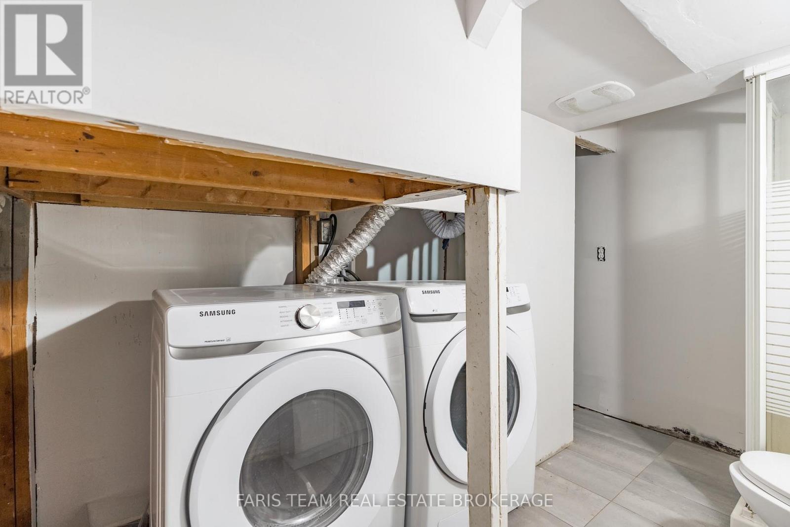 136 ORIOLE DRIVE - 31