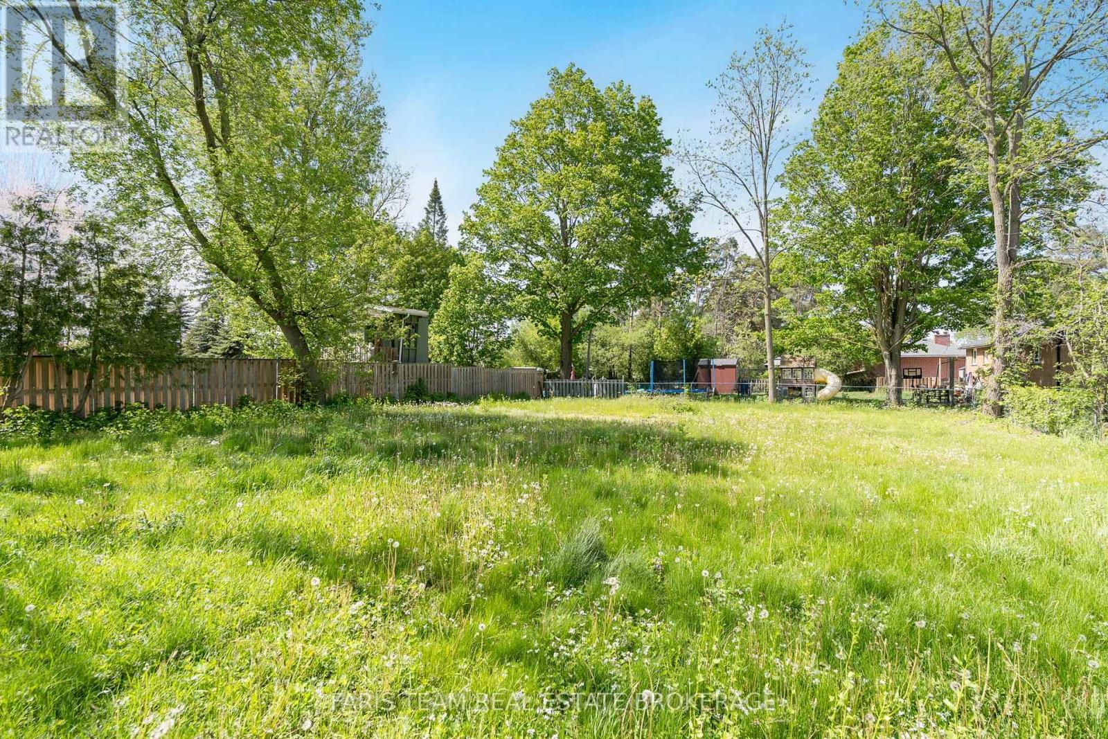 136 ORIOLE DRIVE - 35
