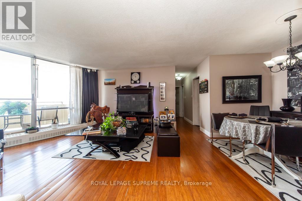 #2101 330 DIXON ROAD - 16