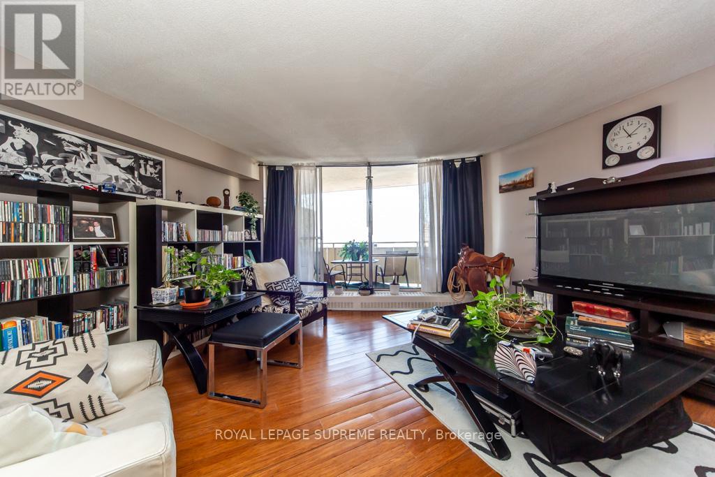 #2101 330 DIXON ROAD - 21