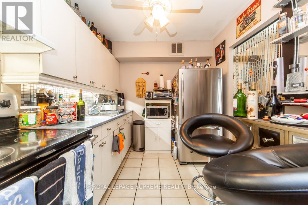 #2101 330 DIXON ROAD - 26