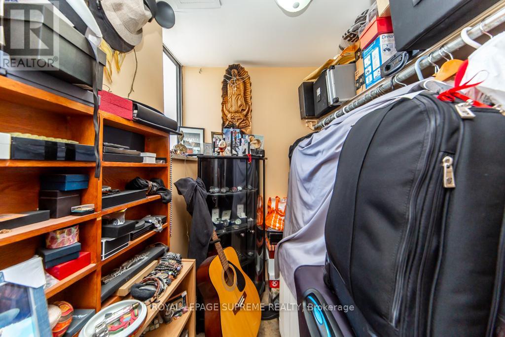 #2101 330 DIXON ROAD - 33